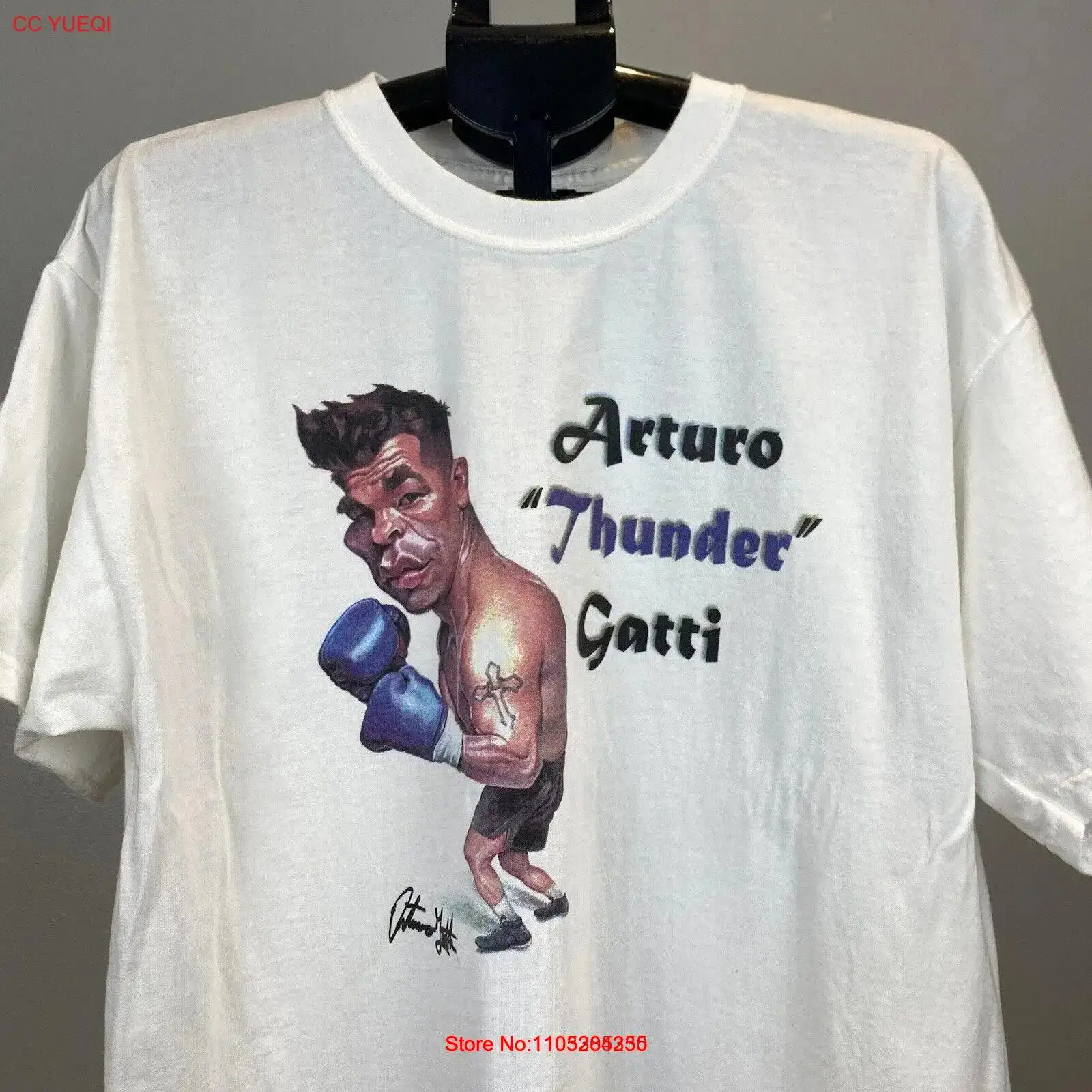 Mens Fashion In The 2000S - T-shirt vintage anni '90/'00 con caricatura