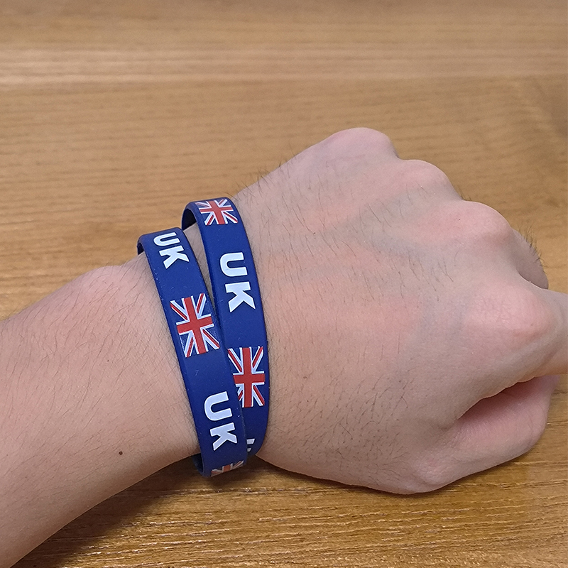 2 pezzi braccialetti con bandi - Men'S Fashion Uk recensione e prezzo